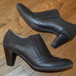 Nurture Black Leather Shoe Boots~Haddie~Size 9~BRAZIL